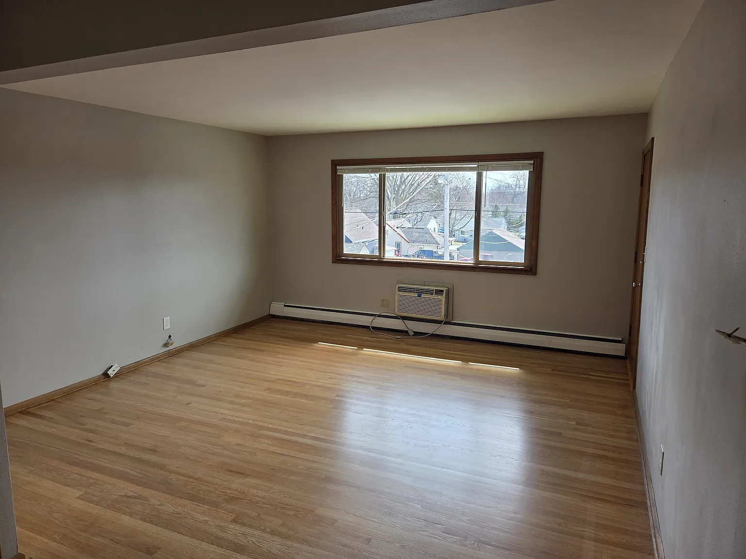 2 bed, 800 sqft, $1,245 — Photo 4