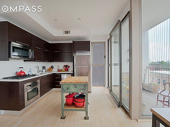 2nd image of 285 Driggs Ave APT 5B
