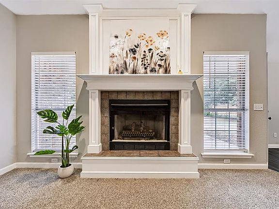 5th image of 5615 Spring Haven Dr