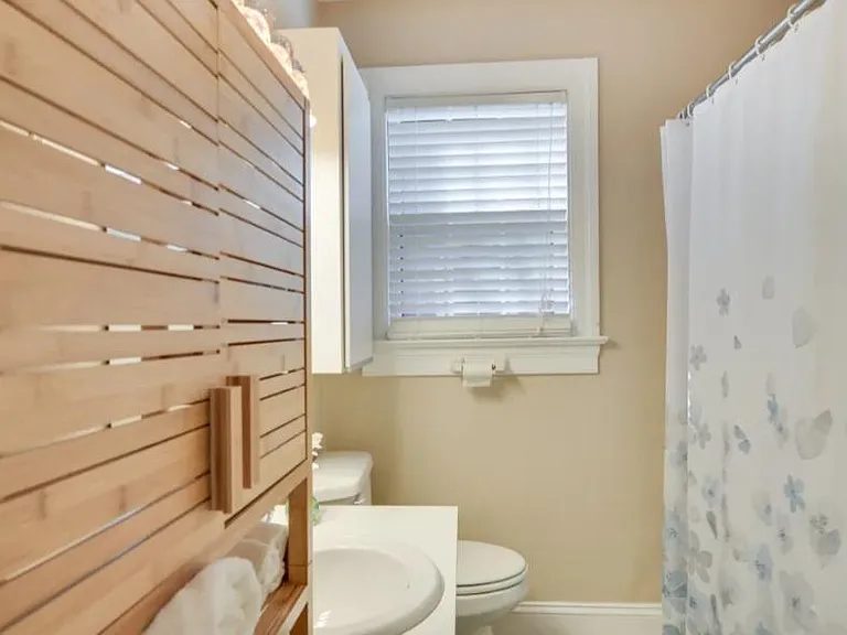 1408 Beech St — Photo 2