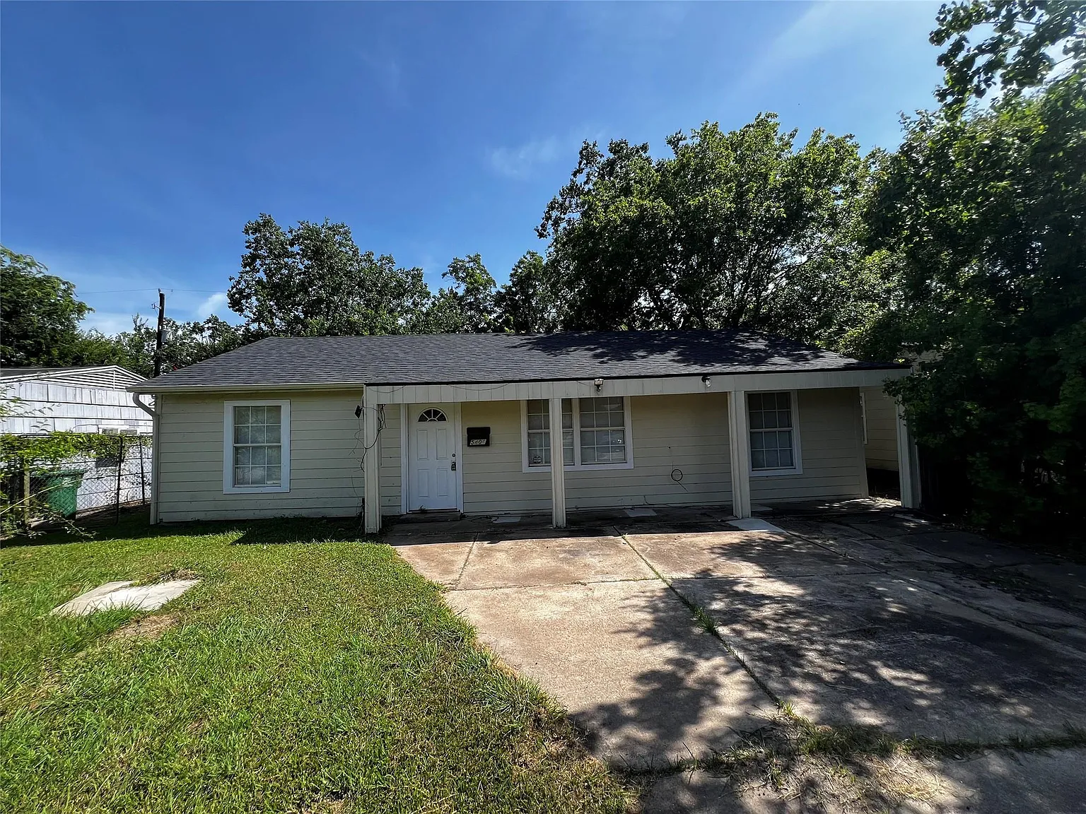 3 bed, 2.0 bath, 1170 sqft, $1,595 — Photo 1