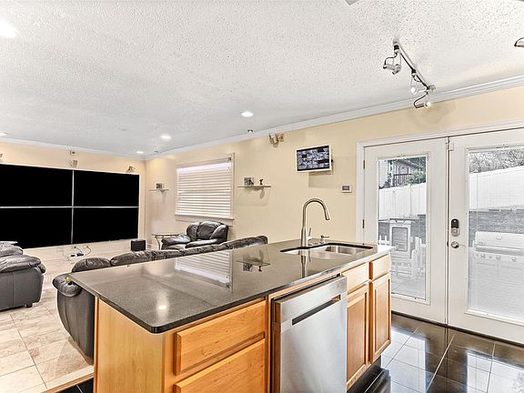 5th image of 11715 Carolview Dr