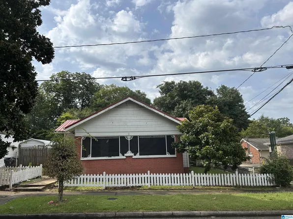 318 E 16th St, Anniston, AL 36207