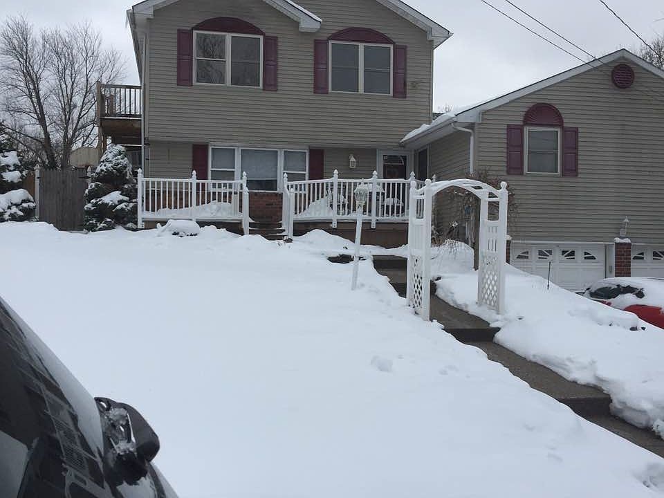 1st image of 22 Washington Heights St