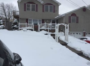 22 Washington Heights St, Selden, NY 11784