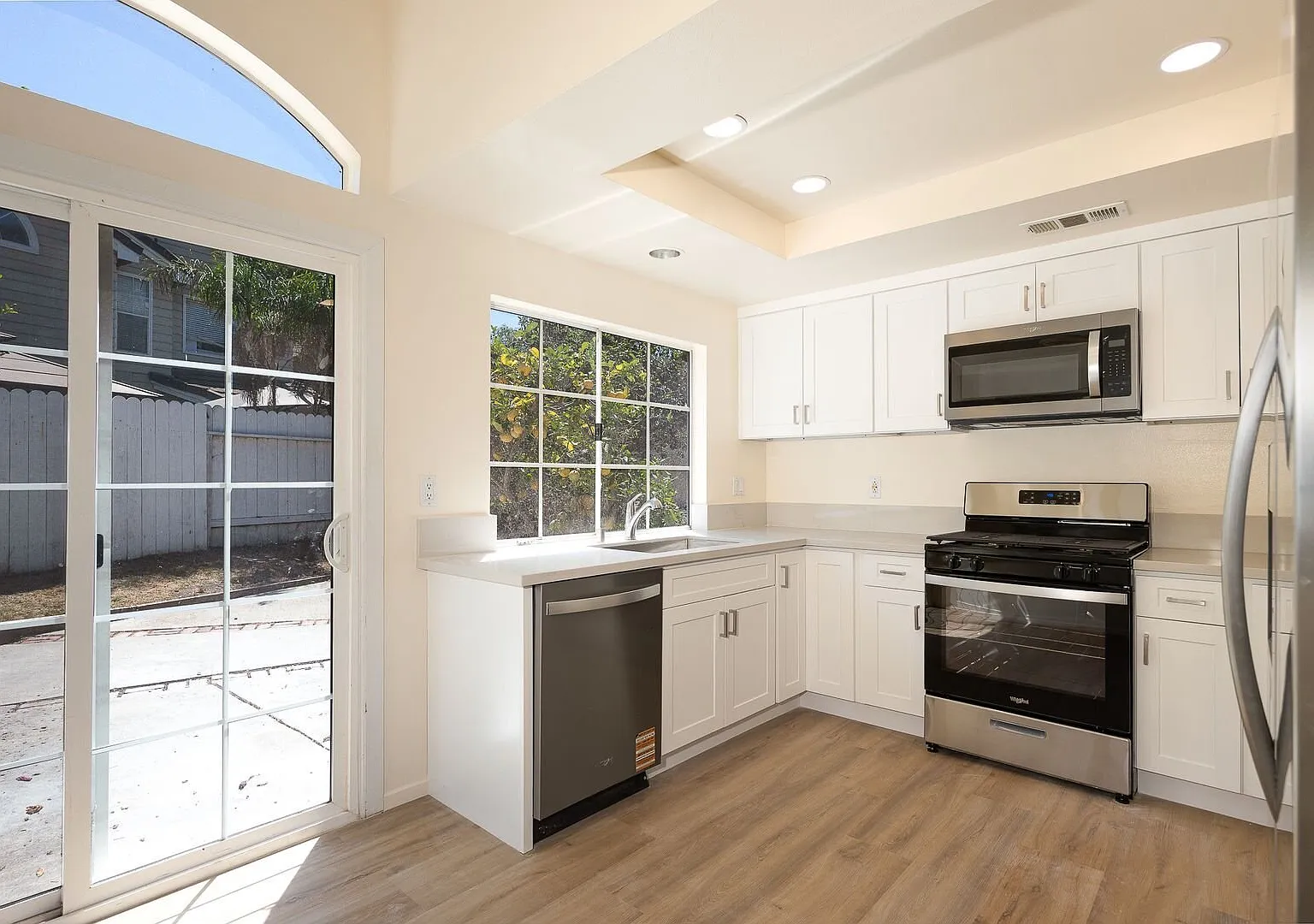 3 Bedroom + 2 Bathroom House | Western Pacific Cove | Port Hueneme | Unfurnished — Photo 3