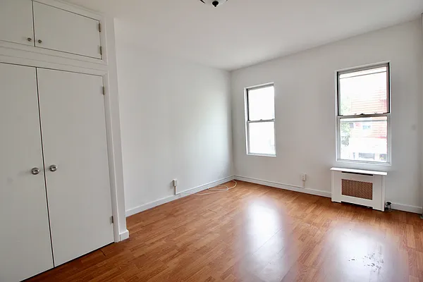 Rented by True Real Estate Group | media 7