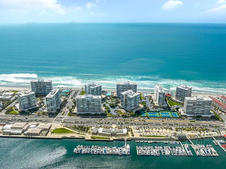 1720 Avenida Del Mundo #102 — Photo 47