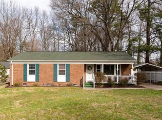 2302 Fernwood Dr, Greensboro, NC 27408