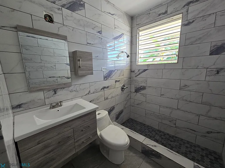 129 Cll Providencia Reparto Lopez #1A — Photo 18