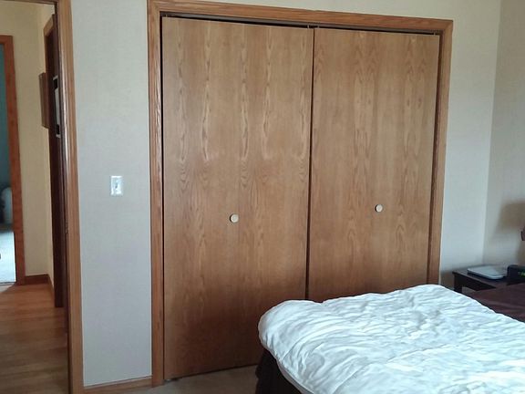 4th image of 205 Parkview Ct
