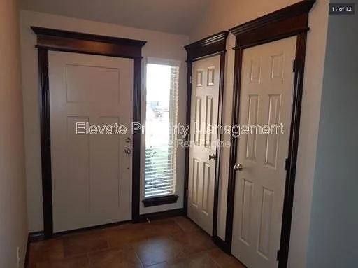 10705 SW 23rd Ter — Photo 2