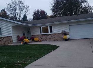 602 Valley St, Mount Horeb, WI 53572