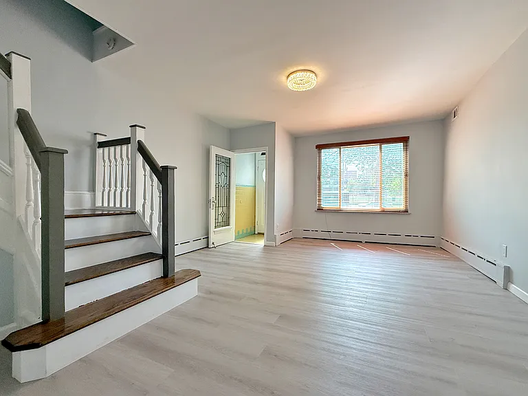 2217 S 24th St — Photo 17