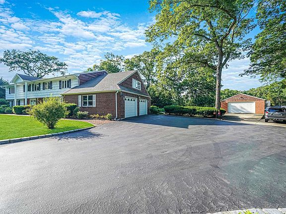 3rd image of 11 Blacksmith Ln