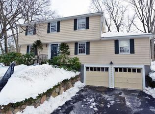 34 Ivy Rd, Wellesley, MA 02482