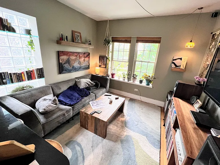 2215 N Bissell St #4 — Photo 7