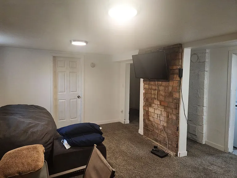 885 Spruce St #B — Photo 21