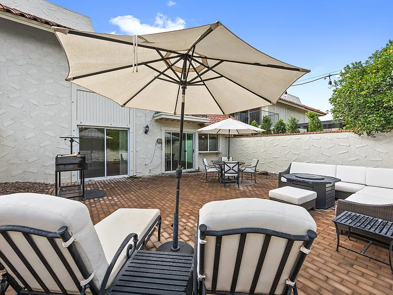 7118 E Buena Terra Way — Photo 32