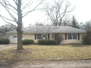 402 California Ave, Aurora, IL 60506