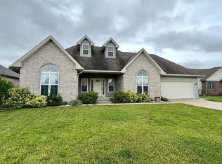 6027 E Schooner Ct, Columbus, IN 47203