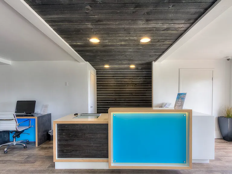 Oceanside Marina Inn — Photo 10