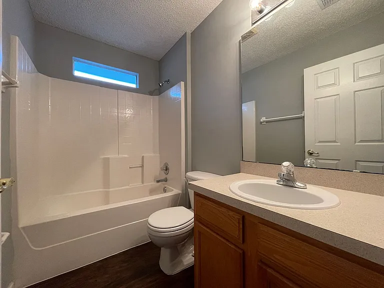 9374 Daniels Mill Dr — Photo 16
