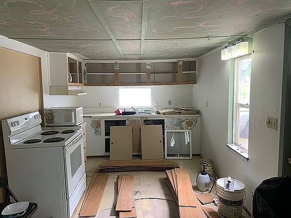 4th image of 713 Brent Dr Trailer 14