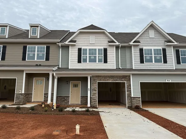 833 Pryor St #34, Mebane, NC 27302