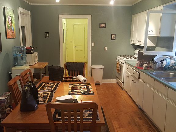 5th image of 1014 E Clarke St