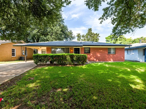 1913 Lee St, Bossier City, LA 71112