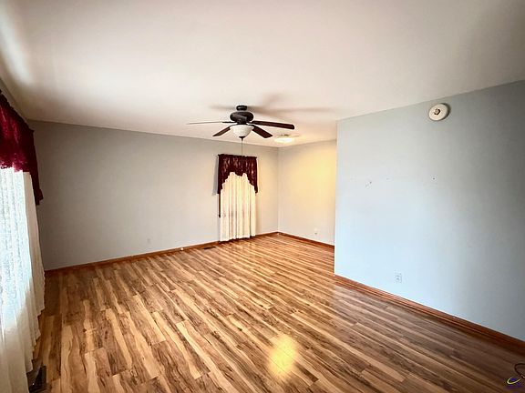 3rd image of 2212 Marshallville Rd