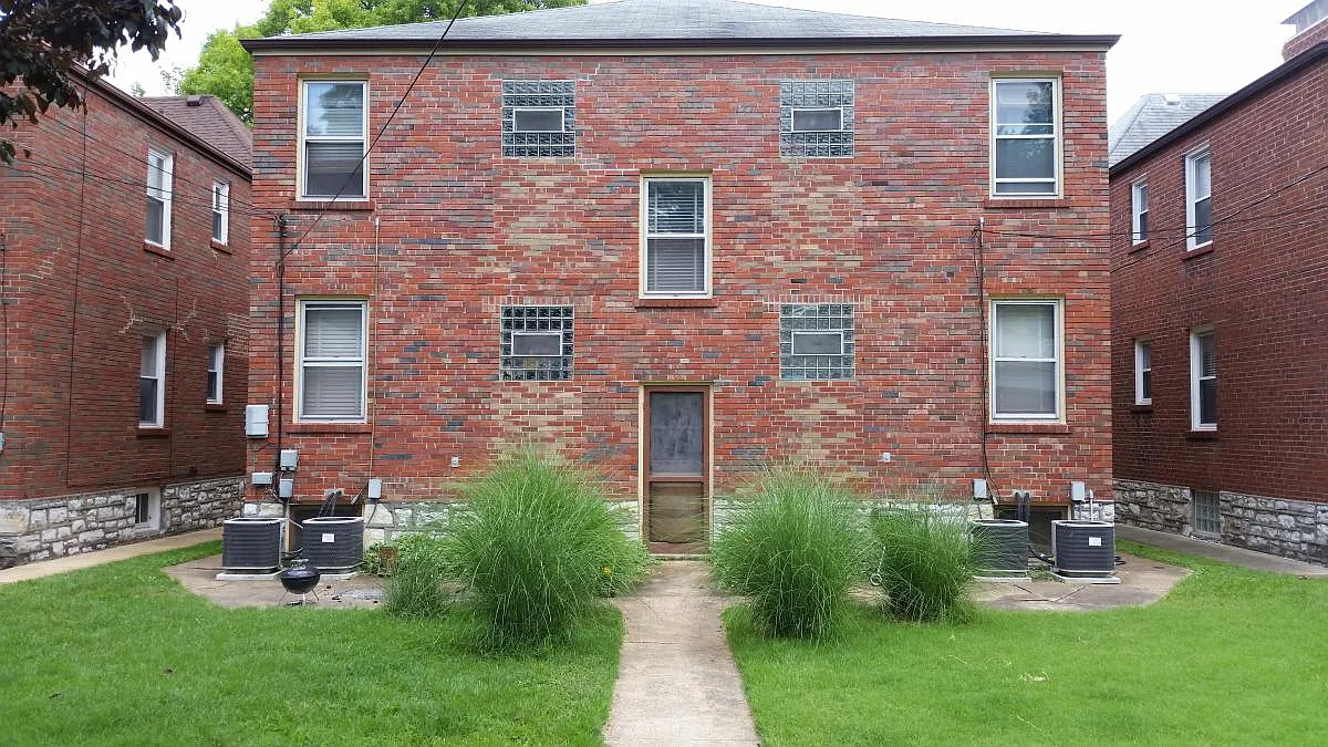 6235 Eichelberger St — Photo 3