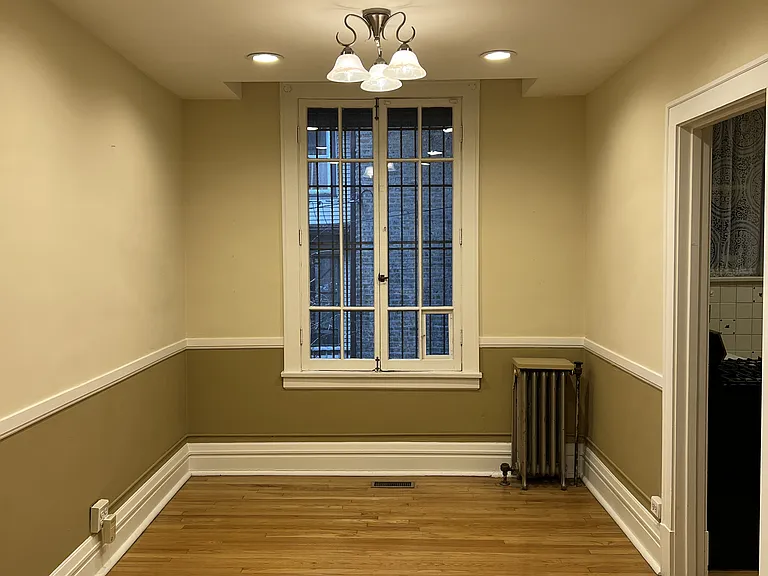 Breakfast room adjacent to kitchen