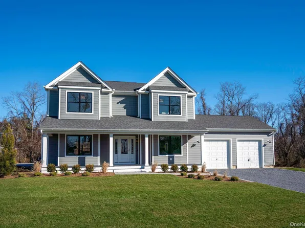 3225 Stanley Road, Mattituck, NY 11952