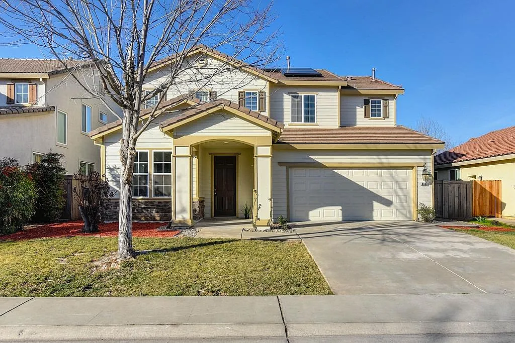 4038 Coratina Way photo 1