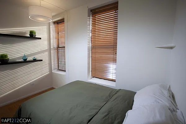 Rented by Robyn Lee, LREB | media 5