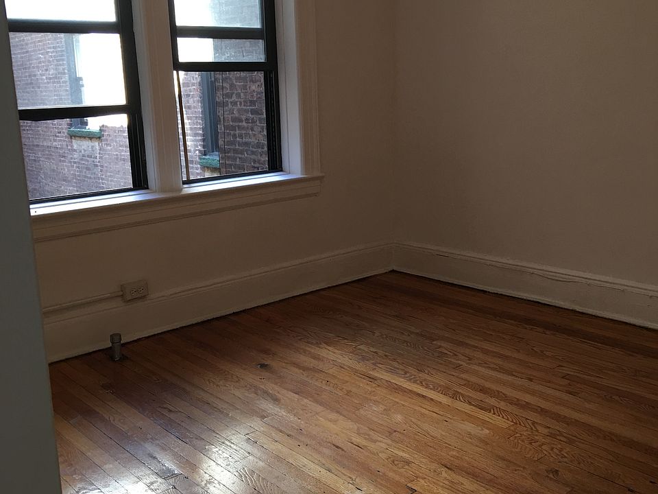 2nd image of 3136 30th St APT 2