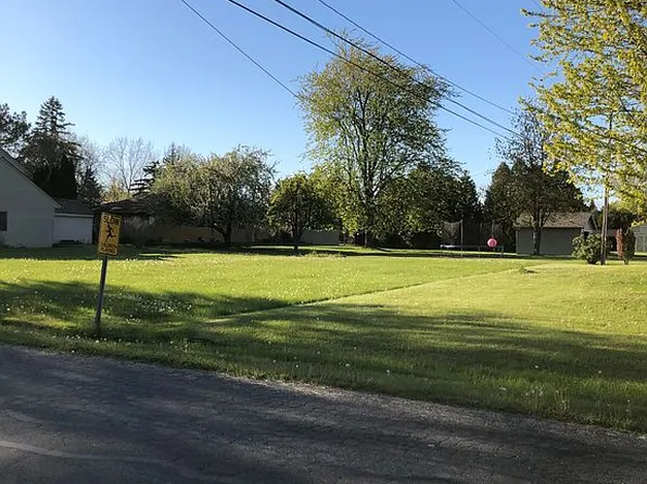 1551 SE Boutell Rd, Essexville, MI 48732