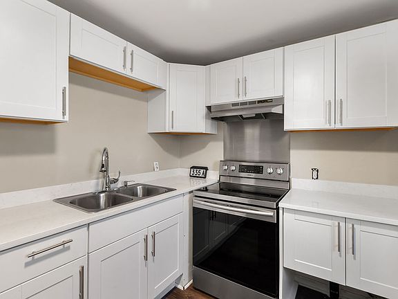4th image of 335 Grace St #A