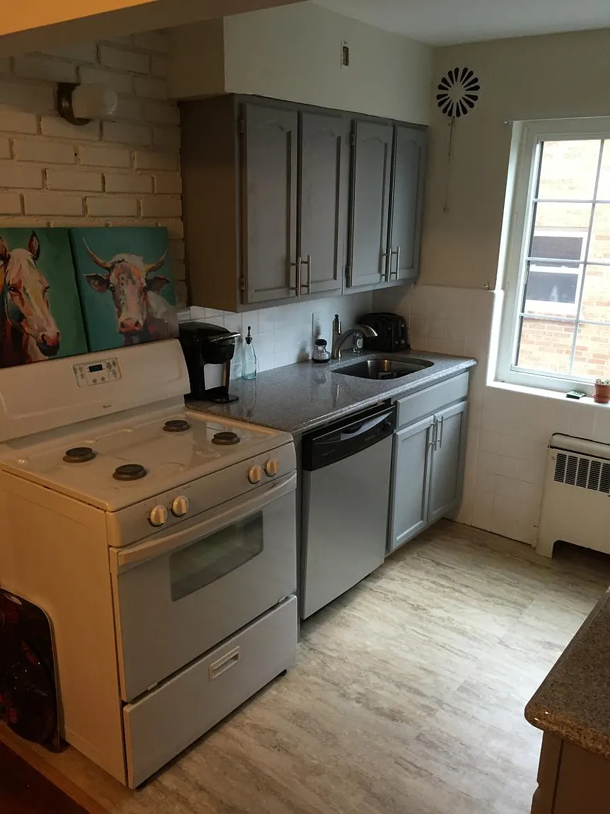 1267 Morten St photo 1