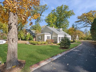 901 E Glenwood Rd, Glenview, IL, 60025