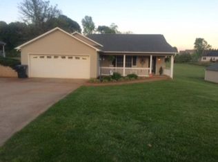 421 Amber Lea Dr, Lyman, SC 29365