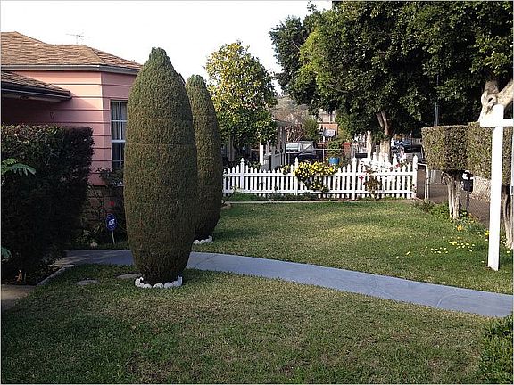 5th image of 630 Cypress Ave
