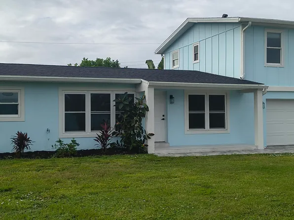 216 NE 3rd St, Satellite Beach, FL 32937