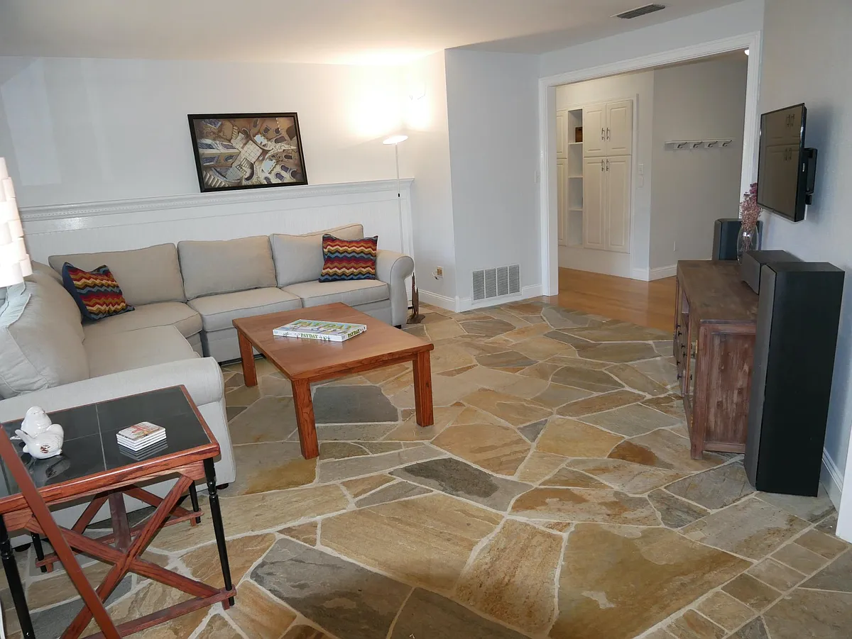 Building Photo - 4339 El Macero Dr