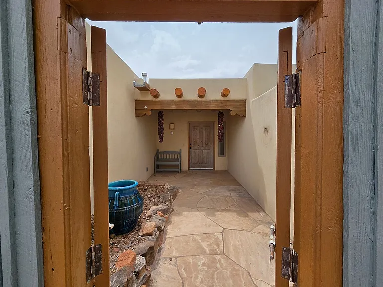 4 Inez Ct — Photo 32