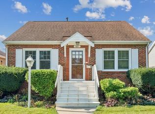 807 21st Ave SW, Cedar Rapids, IA 52404