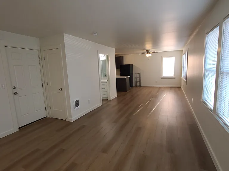 1787 Pine St #1 — Photo 6