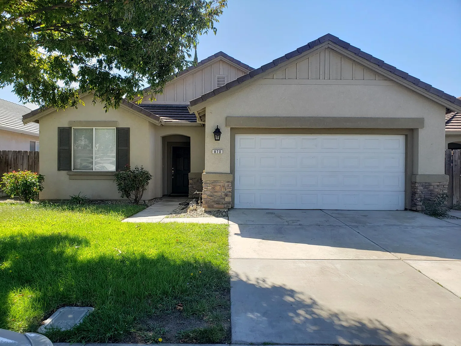 870 Ann Marie Dr photo 1
